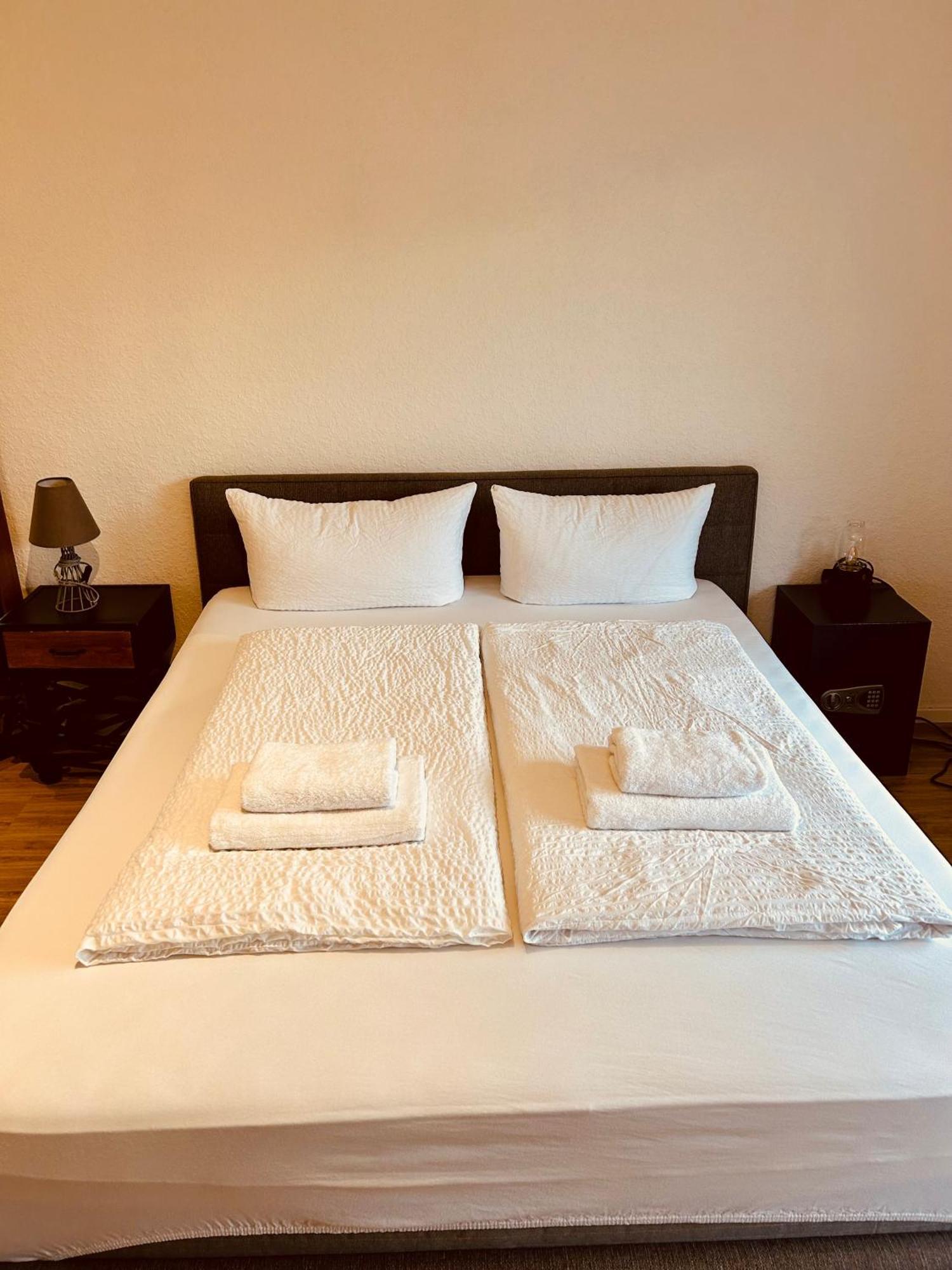Family Apartments Abuja Rust Bagian luar foto